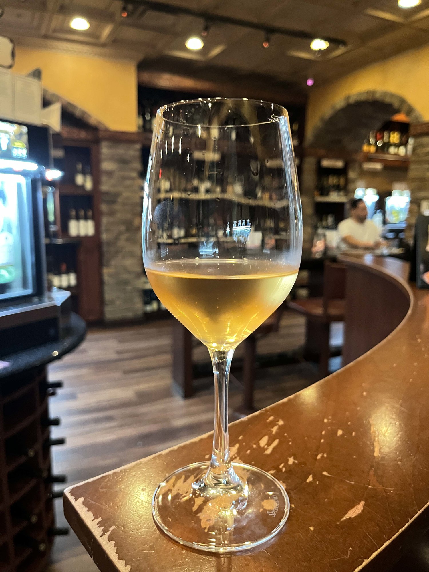 wine glass with white wine
